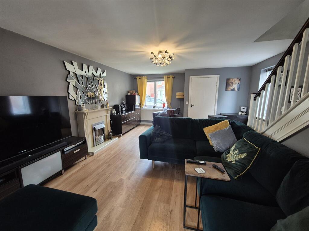 Newsham_road_52 (6).jpg