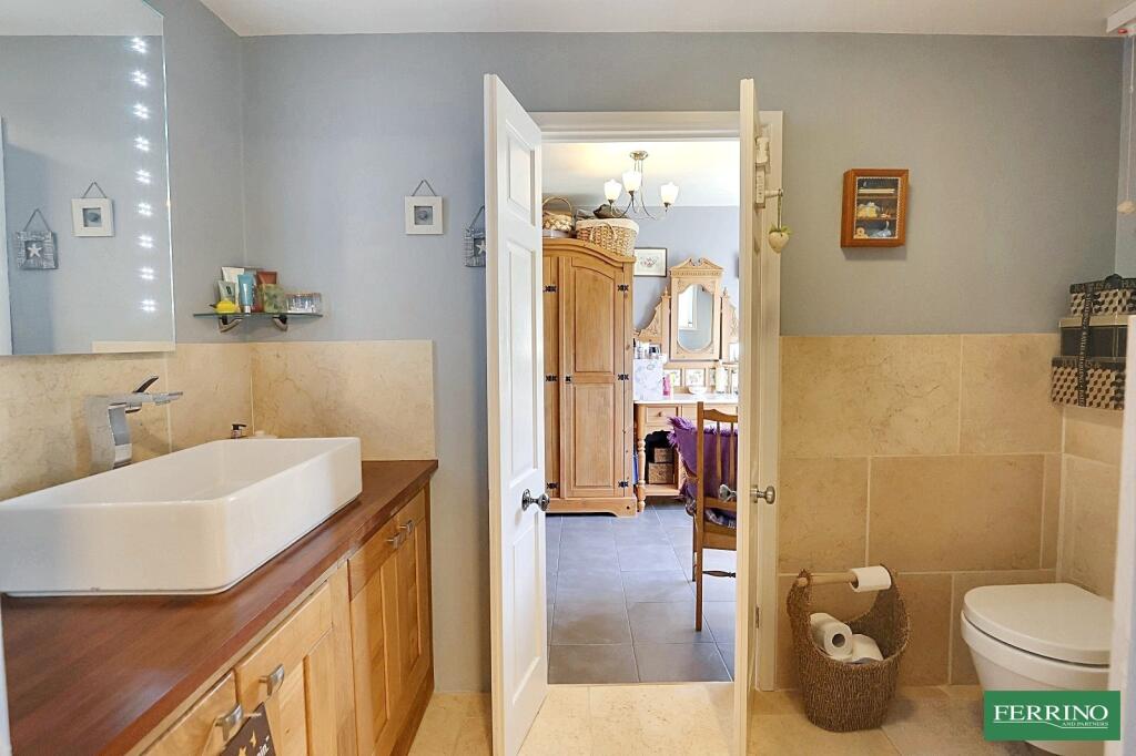 Bedroom 1 En-suite