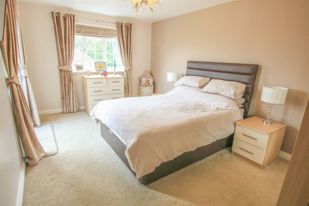 BEDROOM 2 (EN-SUITE)