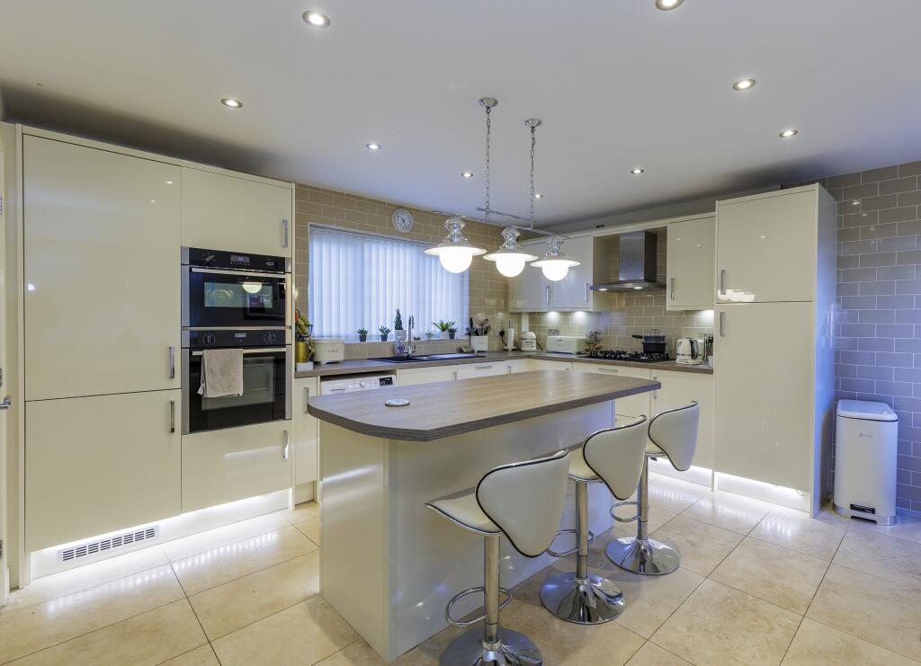 28 Rosedale-10