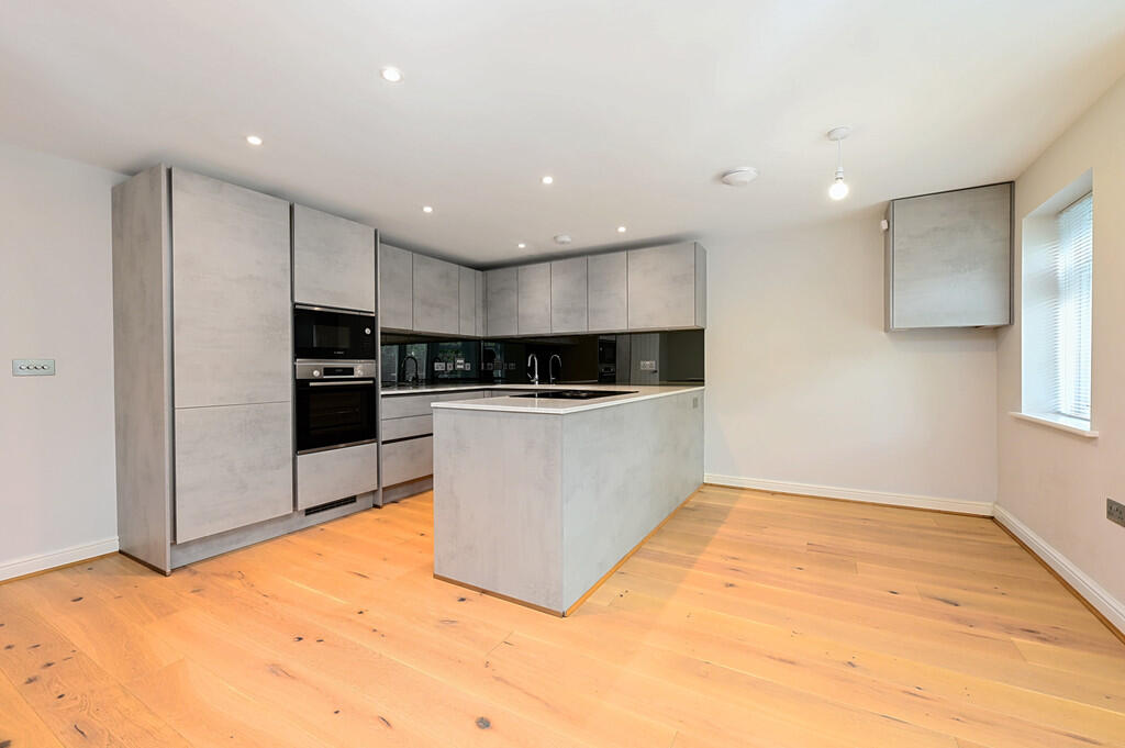 4 Fairway Heights...