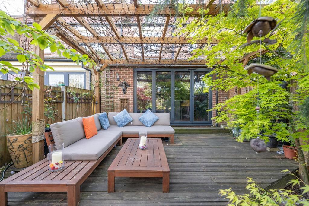 Elmfield Road, E4
