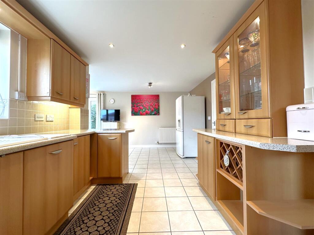 Kitchen Into Dining Area 337