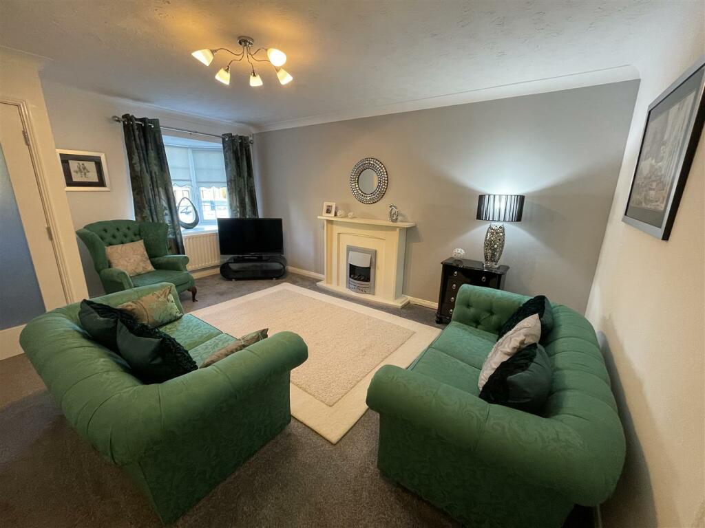 105 turnberry 10.jpg