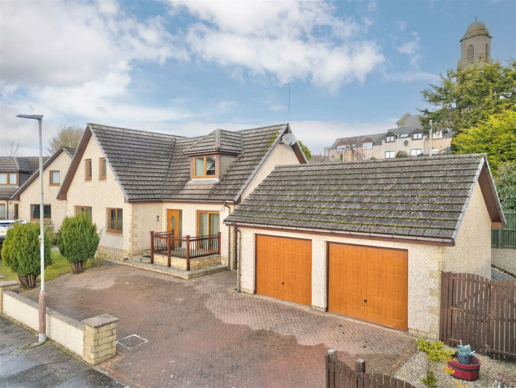 61 Middleton Park Brechin-13.JPG