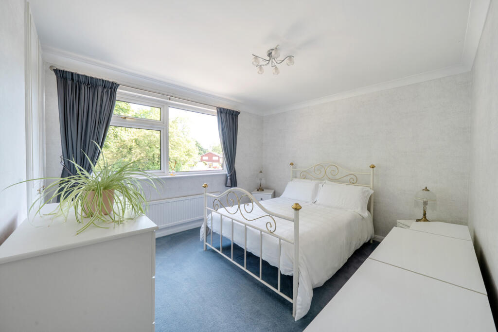 1297108-1-682c763...