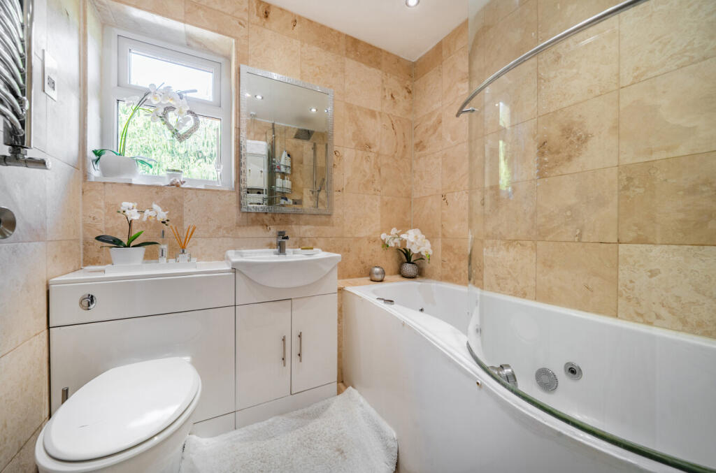 1355802-10-68cd7f...