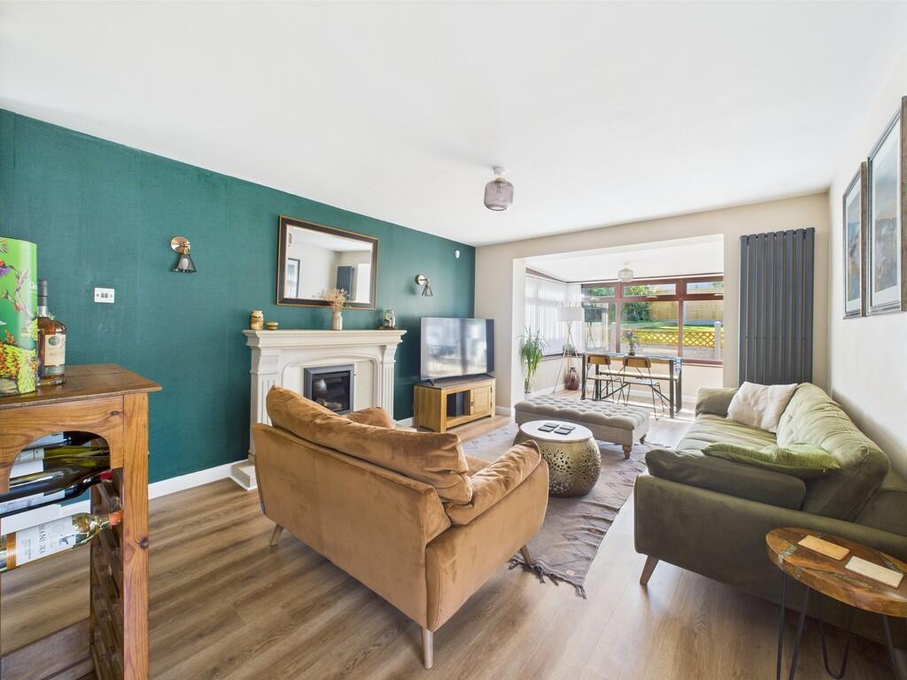 CAM02089G0-PR0474...