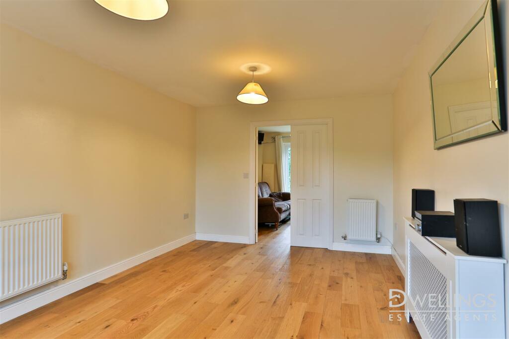 DWELEST- 28 Orwell Road, DE65 5LR - 010.jpg