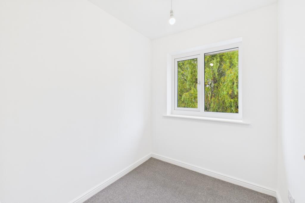 CAM03162G0-PR0361-STILL015