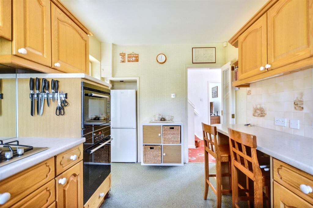 Kitchen_1.jpeg