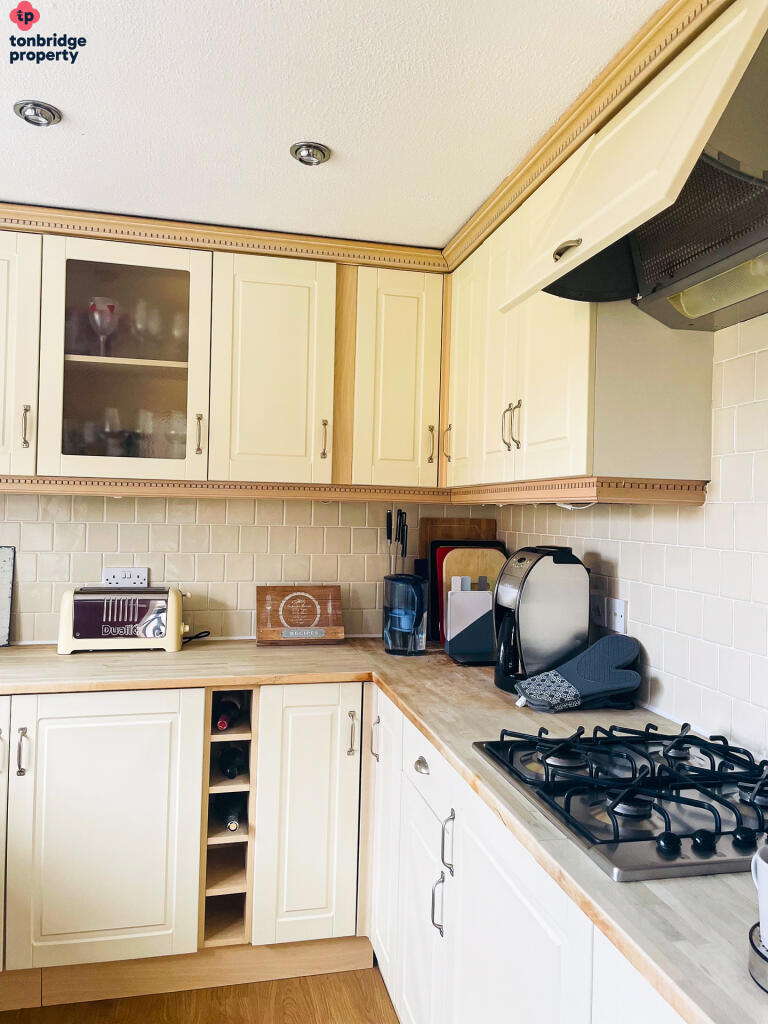 EW Kitchen Branded Colour Bright