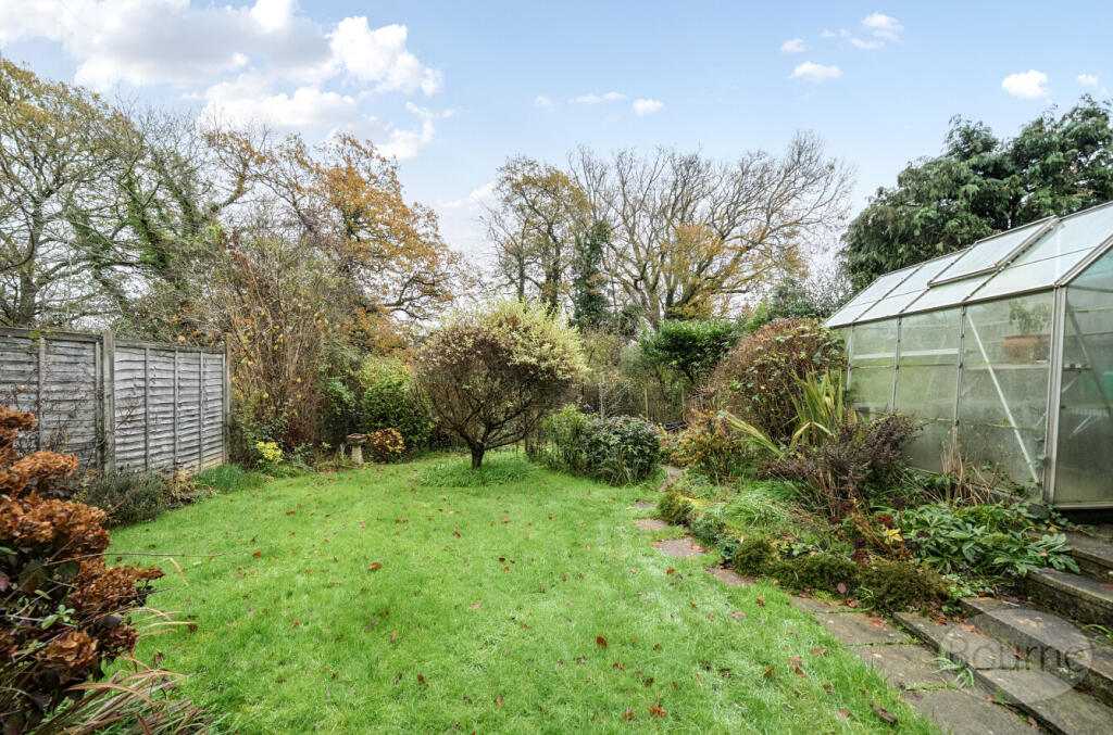 ee77cad7-0956-40e...