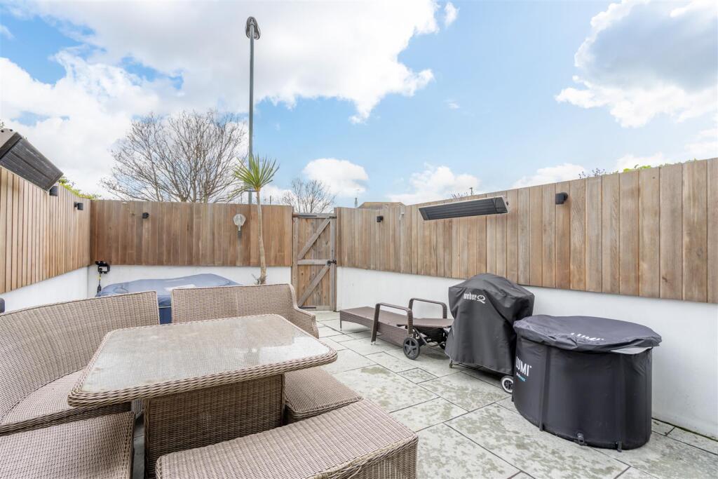 Rear Courtyard Garden.jpg
