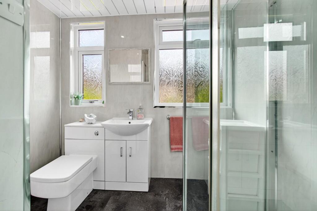 14 parkhouse gardens, ardrossan 12.jpg