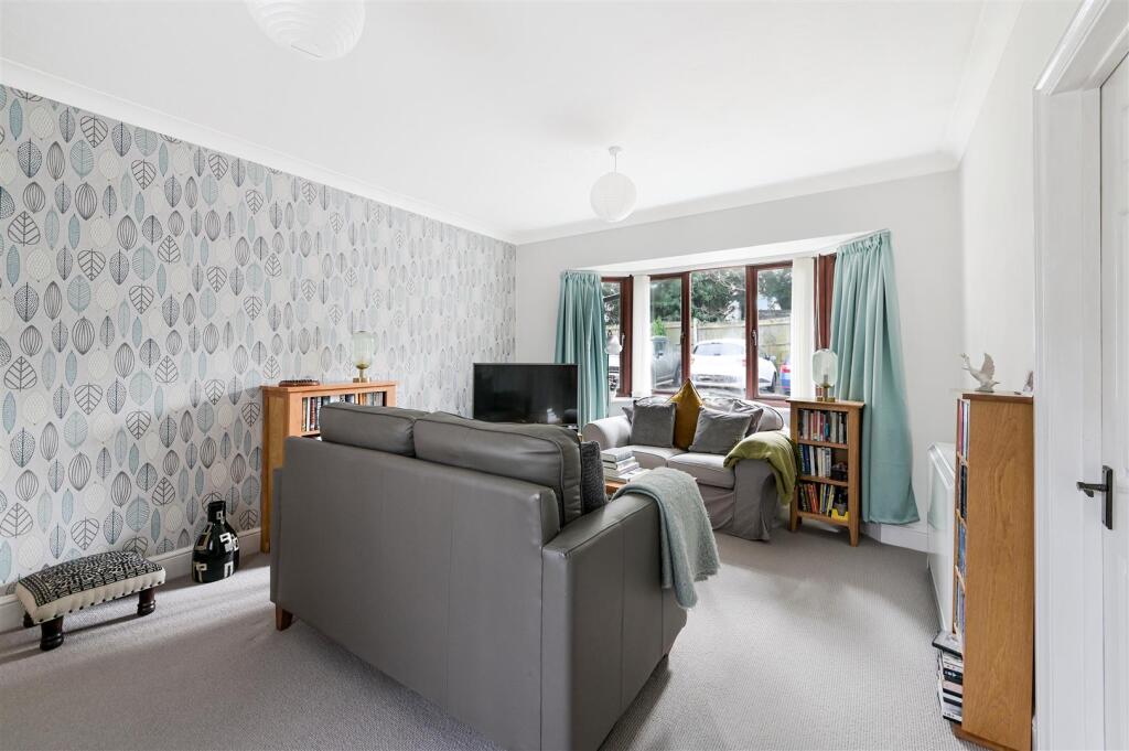 HOOKFIELD MEWS (12).jpg