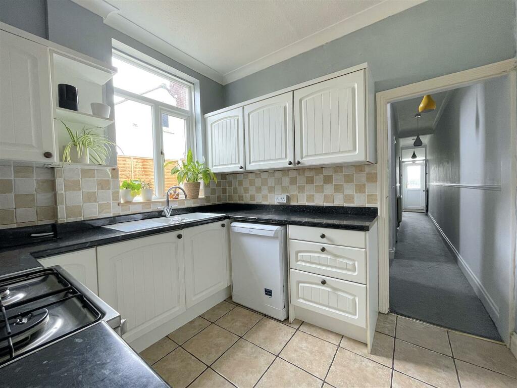 Kitchen (1).jpeg