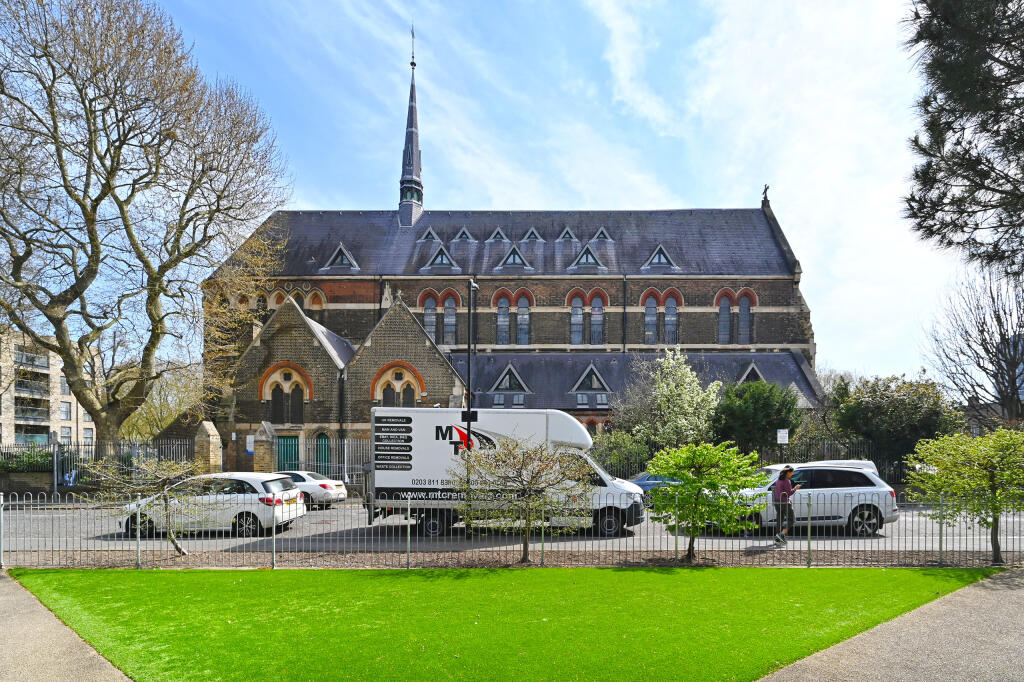 Photo 13