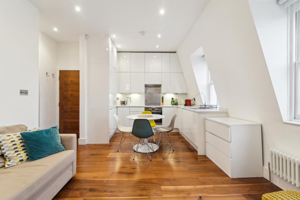Reception / Kitchen