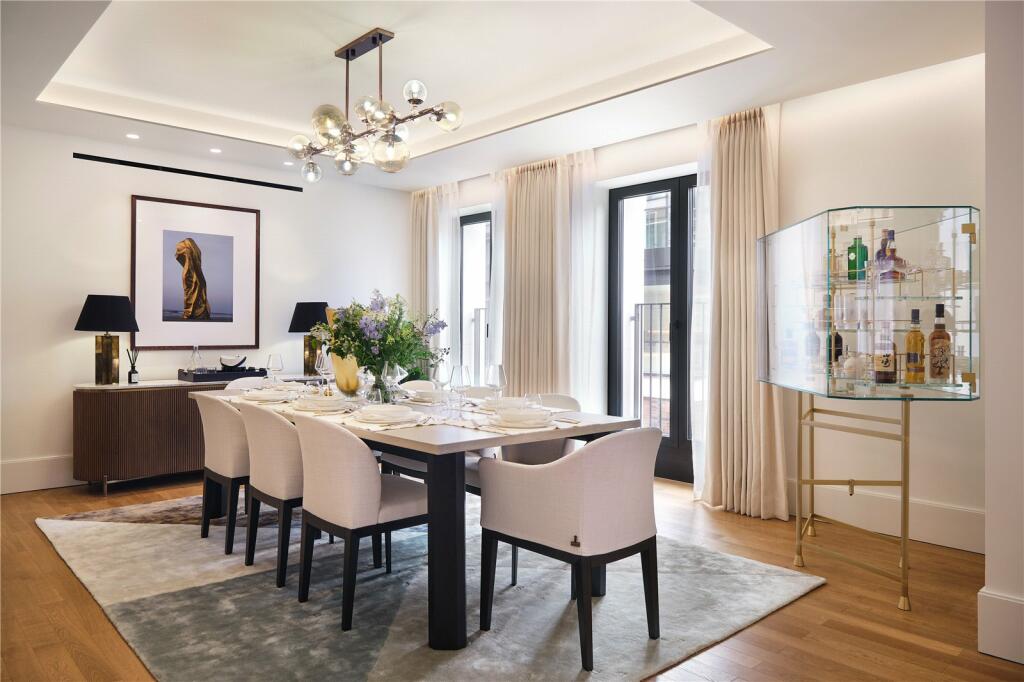 Show Apartment