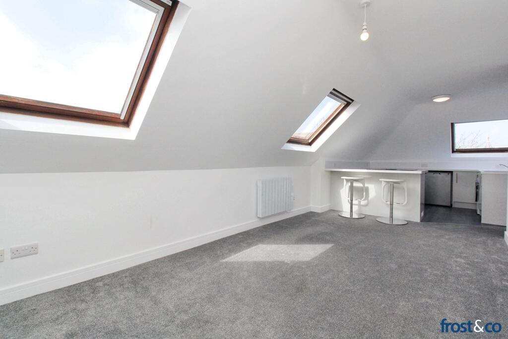 Lounge to Kitchen