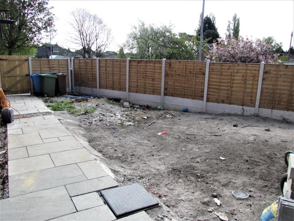 NorfolkCres41gdn3.JPG
