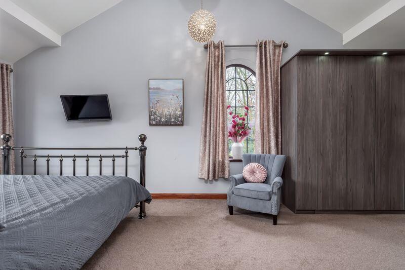 Master Bedroom Suite 