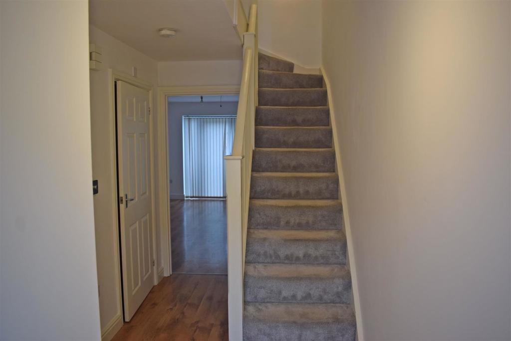 hallway.jpg