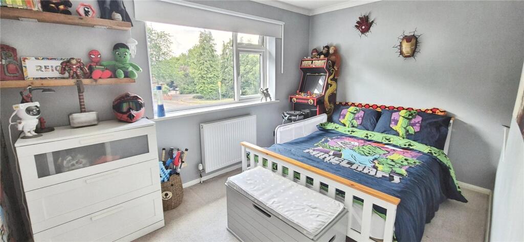 Bedroom 2 (2)
