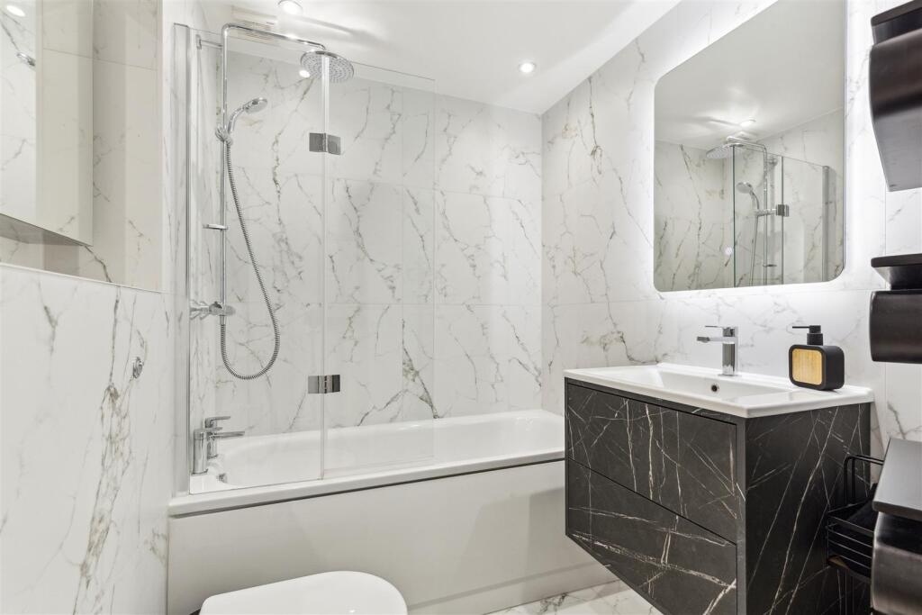 Fitzroy Crescent, W4 - FOR SALE