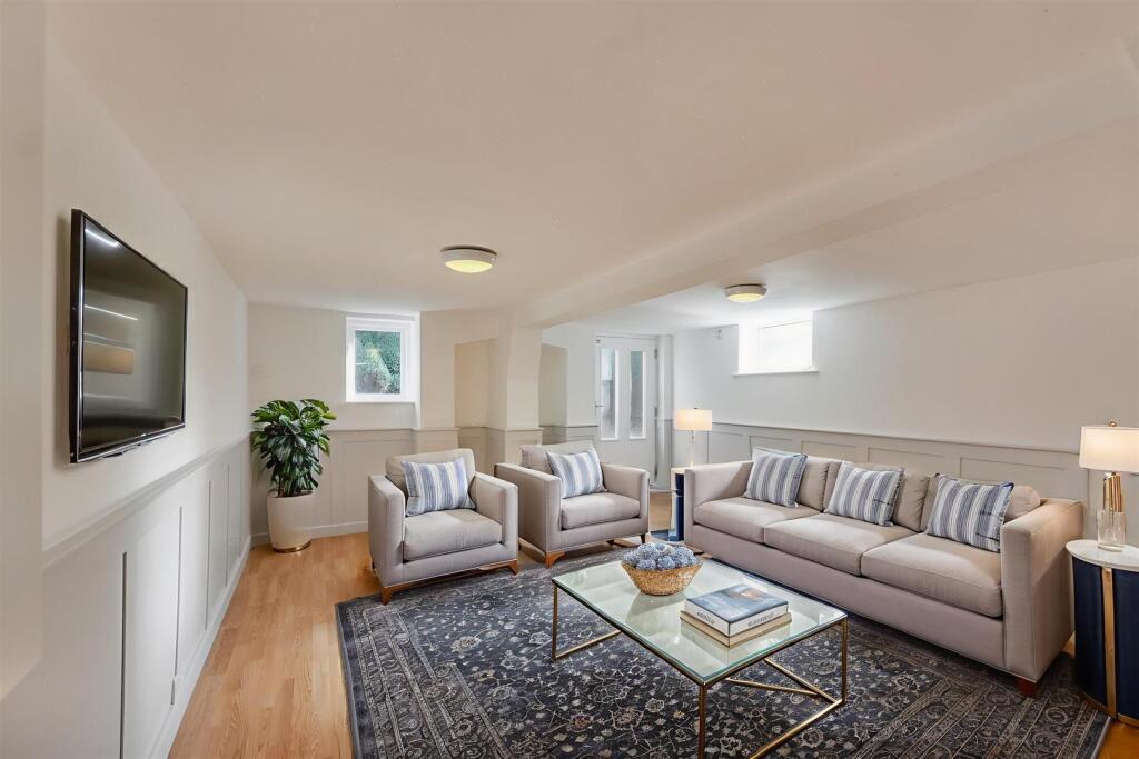 Basement_1 - Living Room - Modern - 2.jpeg