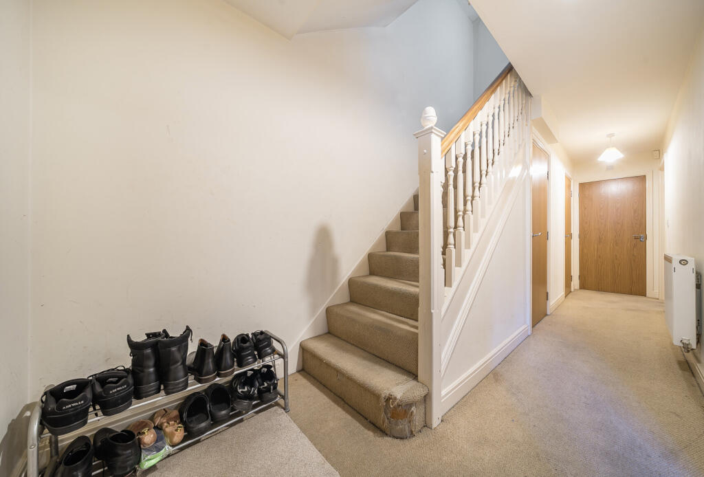 1357274-4-68d1704...