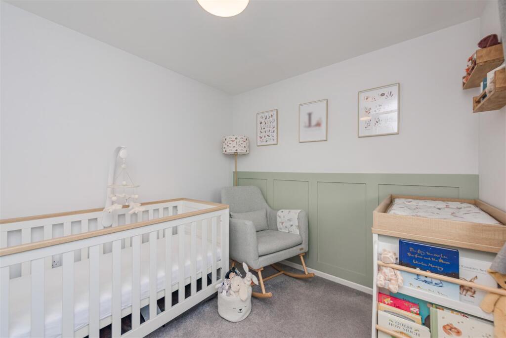 8 Lindores Road