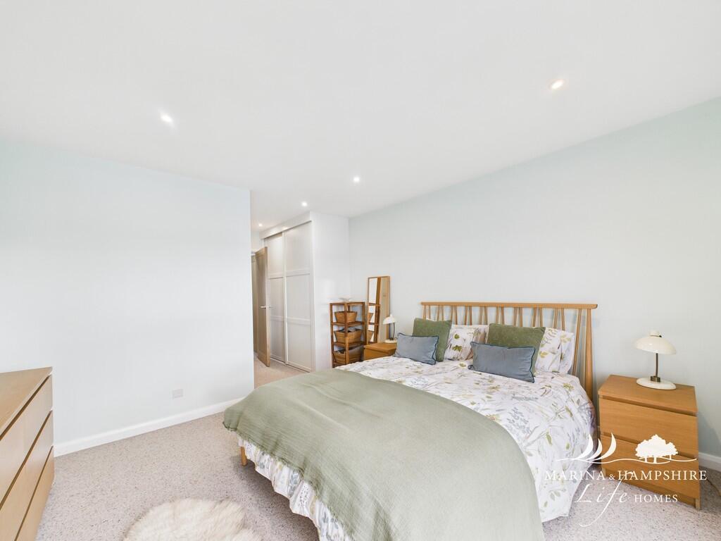 CAM03915G0-PR0013...