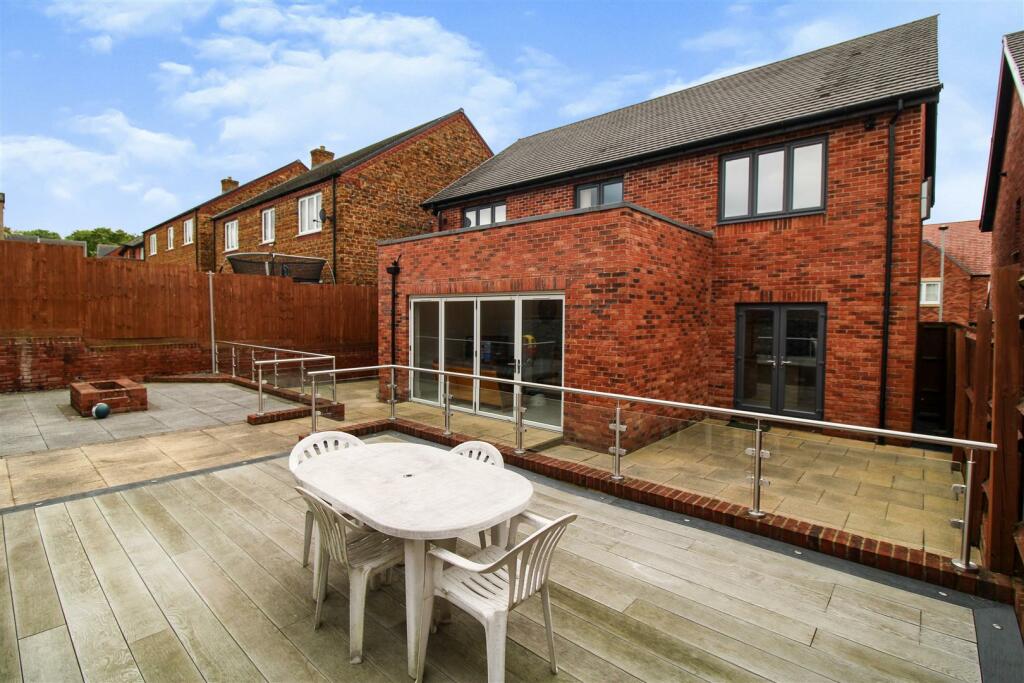 tlc_5ba4e0af-80d7-4df4-915b-fbe816d18ee1_66e32cd.j