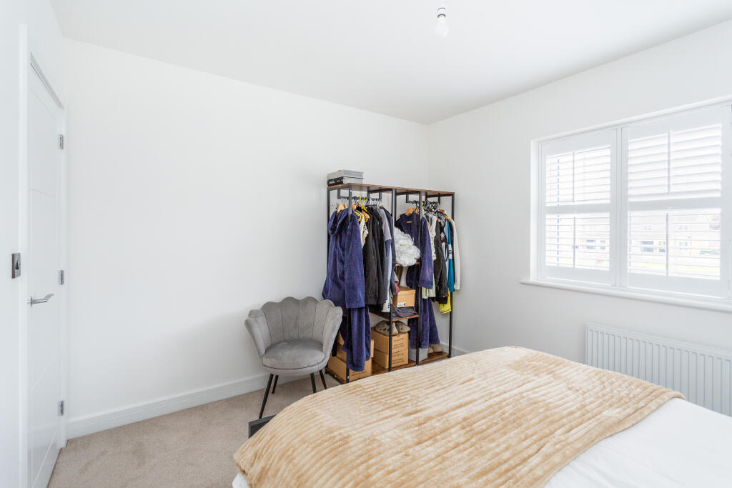 bedroom 2b