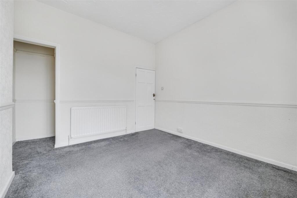 Bedroom two2.jpg