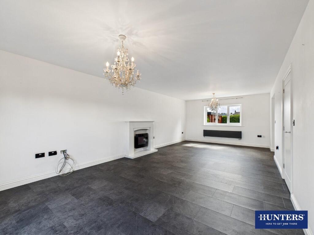 Living &amp; Dining Room