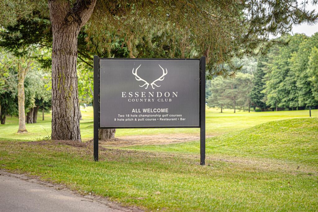 Country Club Sign.jpg
