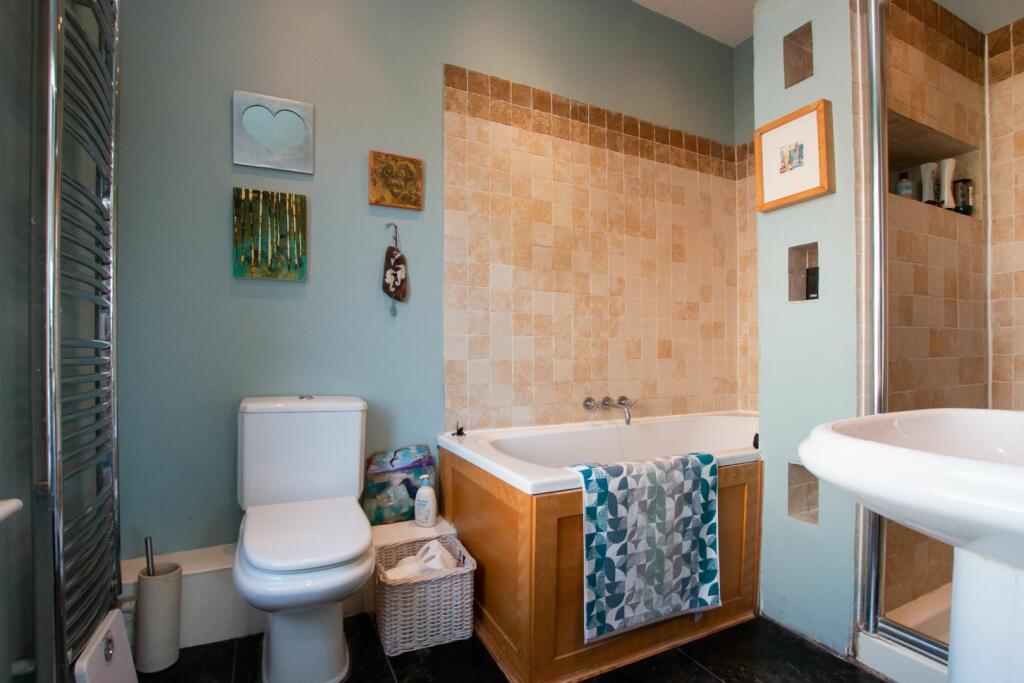 Master En-suite
