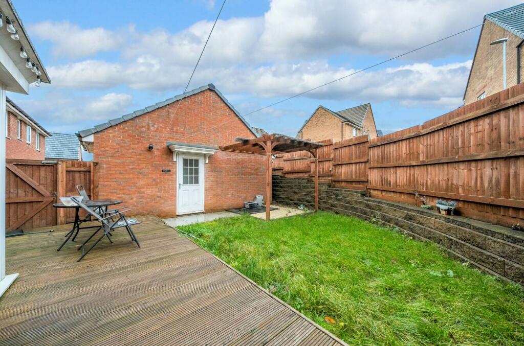 Cowley Meadow Way, Crick