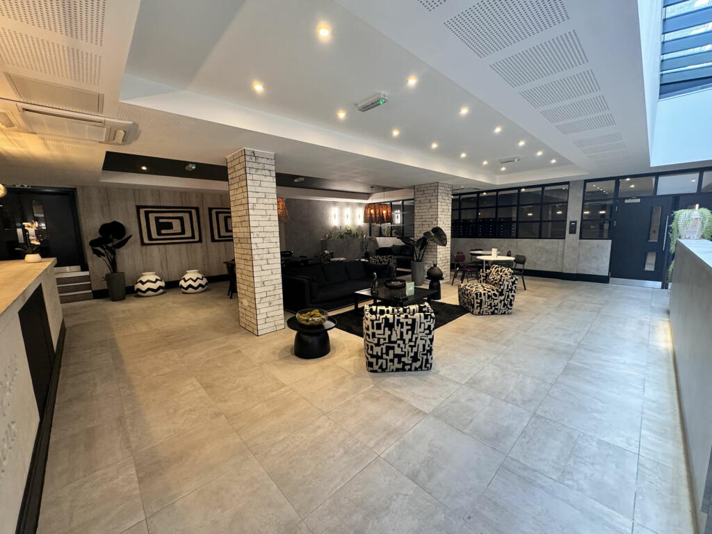 B10BISHOPGATEIMG_0440.jpg