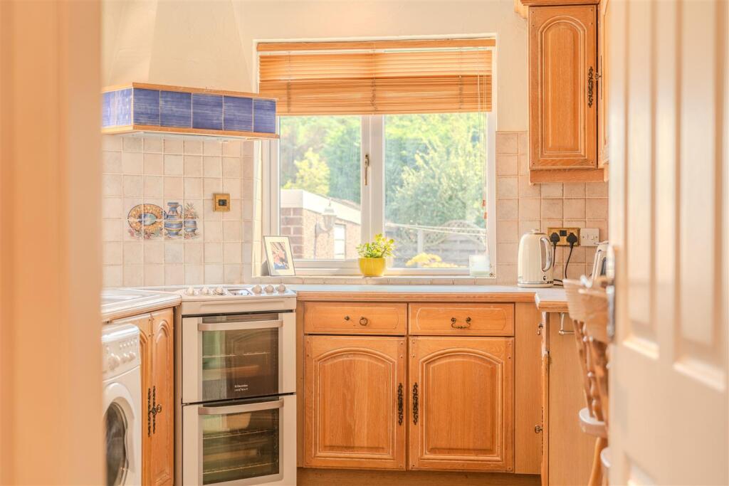 36 Errington Road-167.jpg