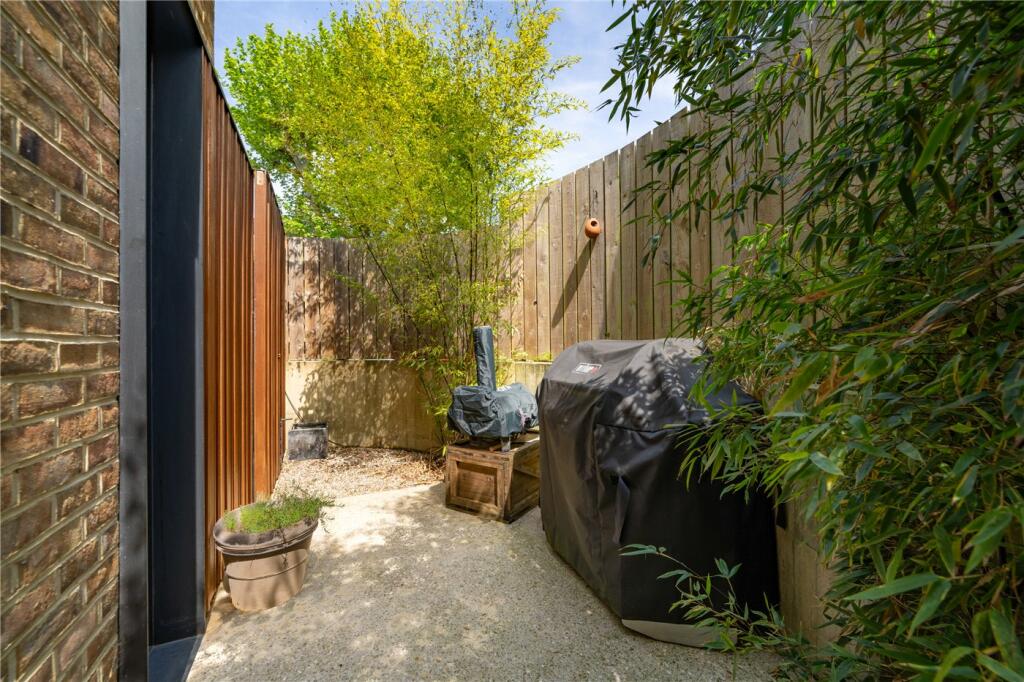 Garden P2
