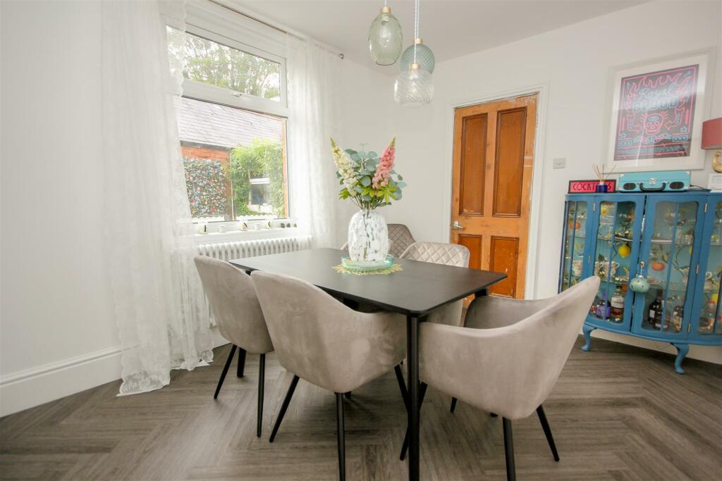 Breakfast Room.jpg