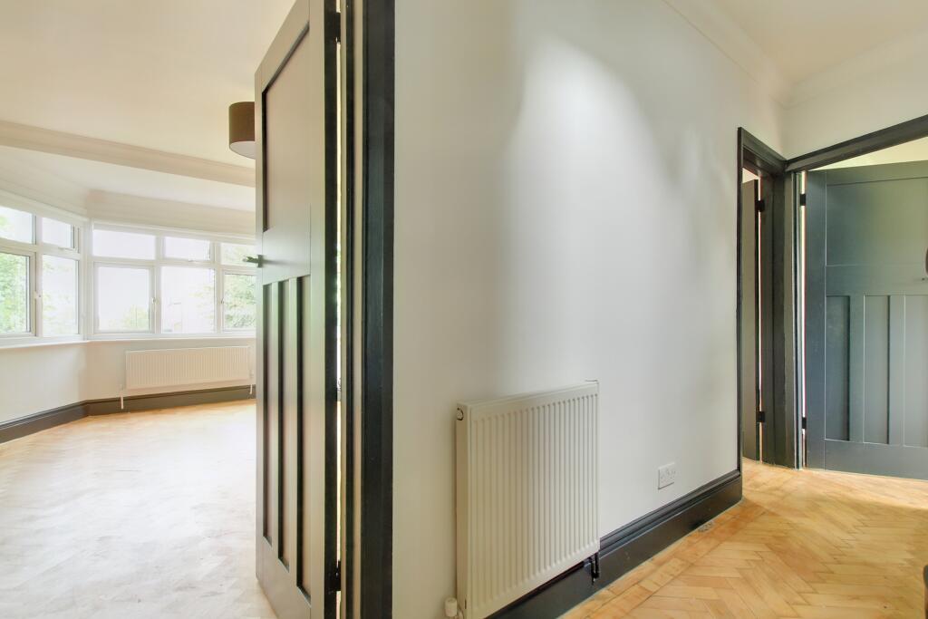4.hallway.jpg