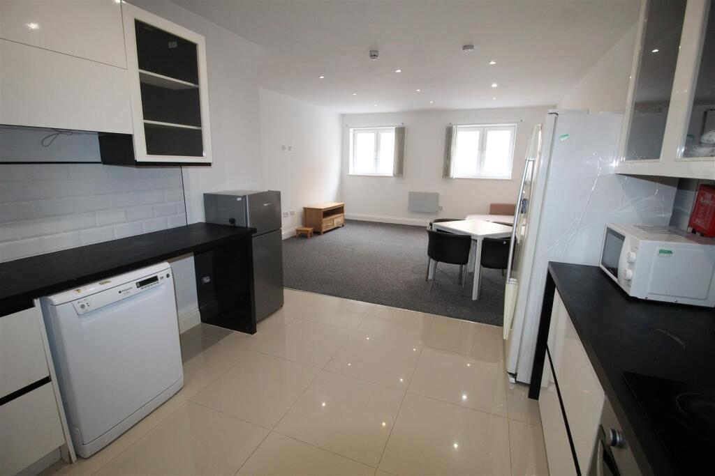Duckworth Buildings, flat 1, lounge &amp; kitchen 2#.J