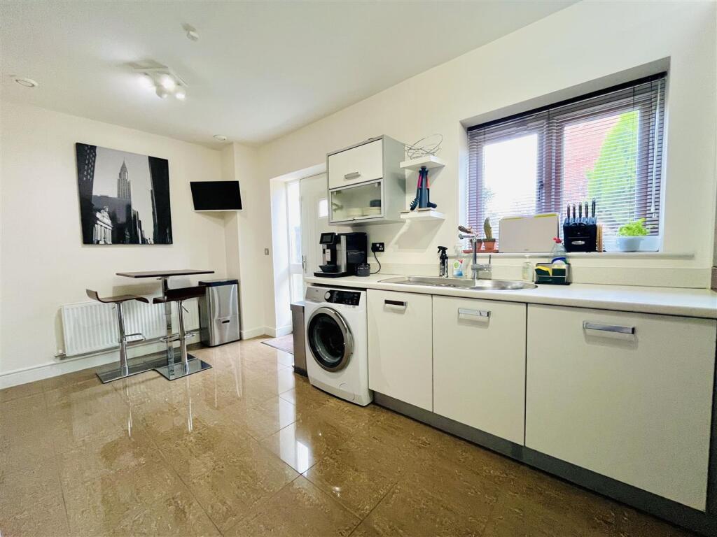 Breakfast Kitchen