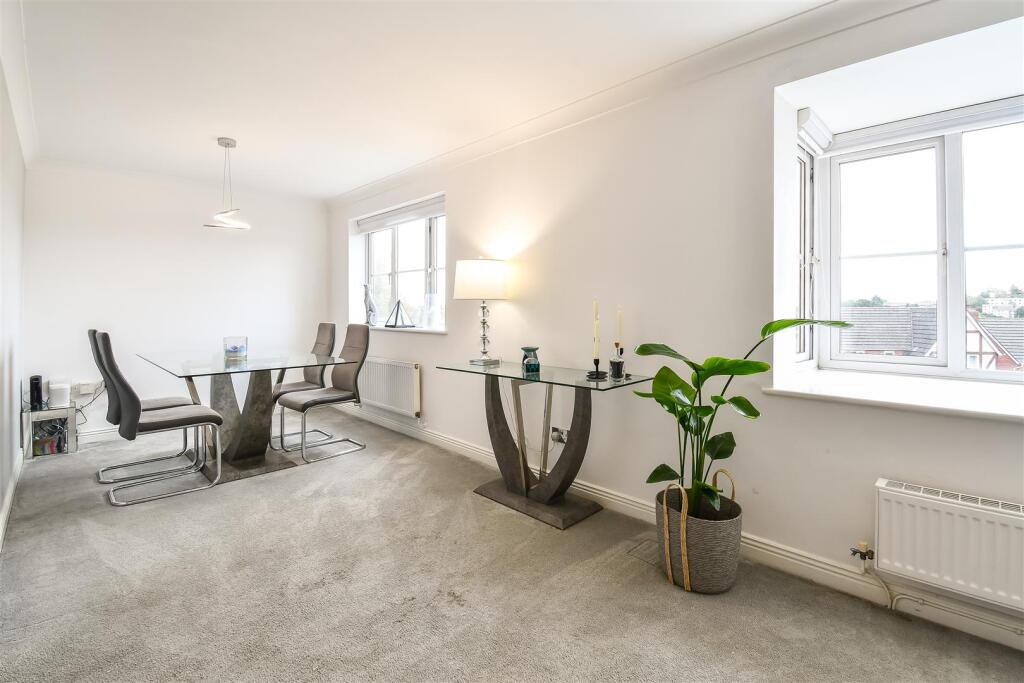 Living / Dining Room