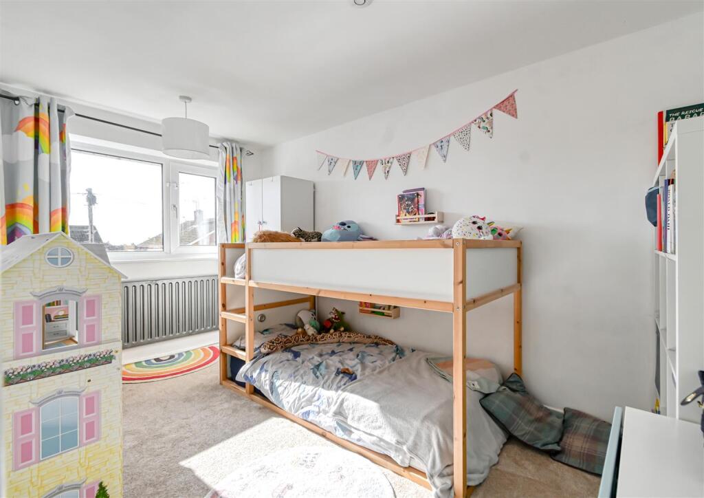 10 Goldstone Drive-09.jpg